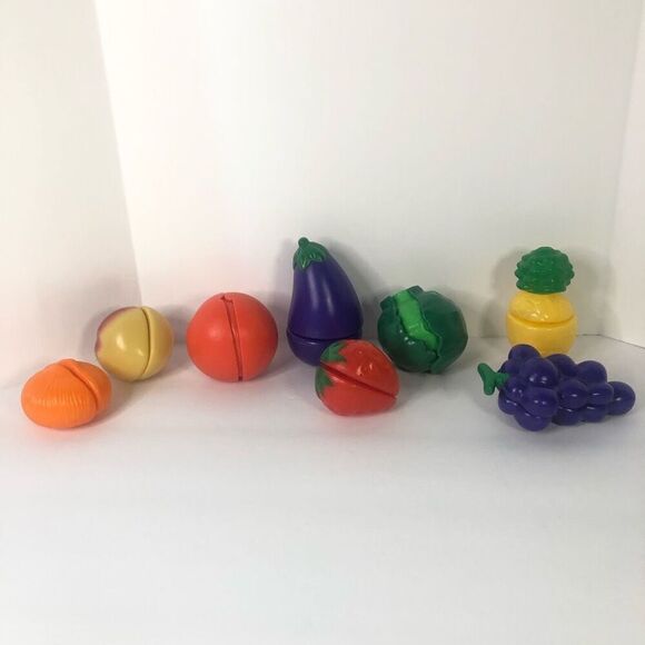 Lot pretend play food cut veggie fruit hook loop fastener 8 different fruits - Picture 1 of 3